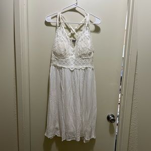Plus size white summer dress. Size 2X. By J for Justify